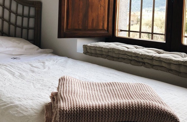 The hayloft of La Adrada, rural house with rural charm.