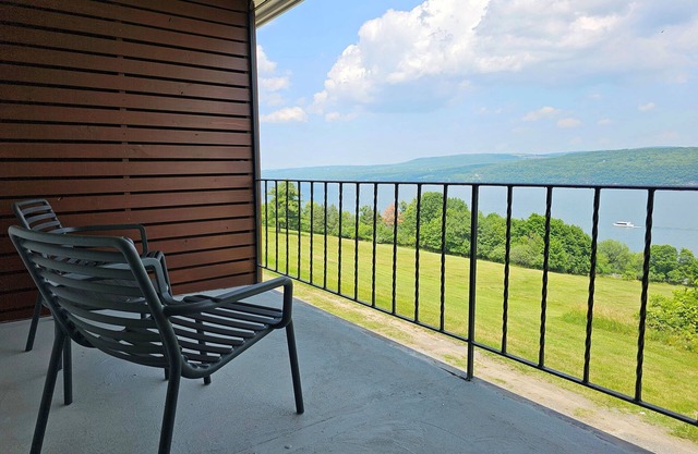 The Hotel Laurel at Seneca