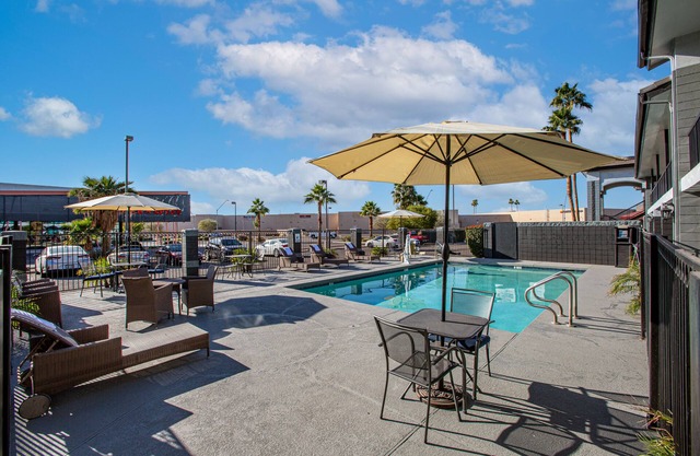 The Hotel Serene Glendale Peoria, Surestay Collection by BW