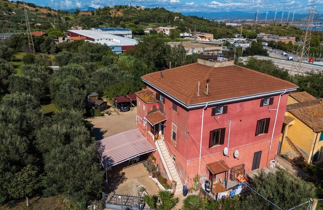 "The House of Simba" in Piombino