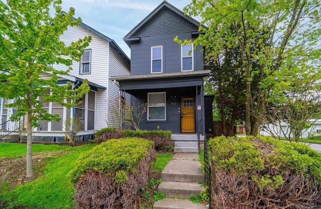 The Hungarian Village Spot - 2 BR and Fenced Yard