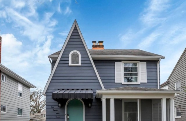 The Huron Charmer-4 BD and Yard