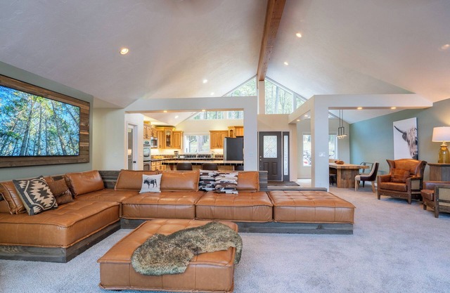 The L77 Ranch Hide-Out: A Forested Stay in Lyle, WA