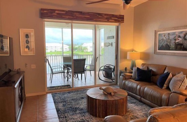 The Lake House at Lexington CC Lake Village