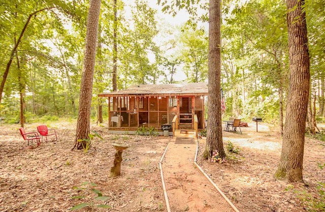 The Lazy Squirrel Cabin