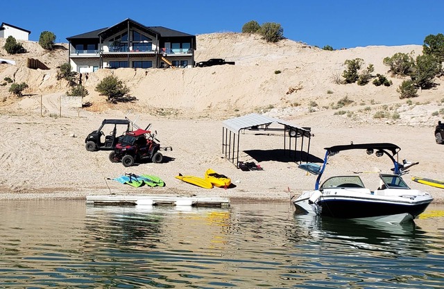 The Lighthouse ON YUBA Lake front private beach boat dock 5 acre 17 beds 6 baths