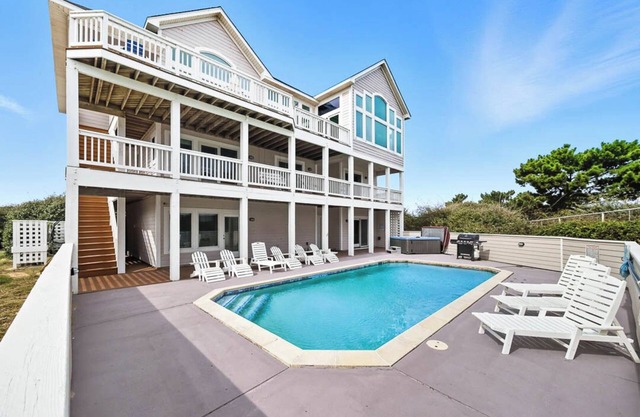 The Little Mermaid | 75 ft from the beach | Private Pool, Hot Tub | Corolla