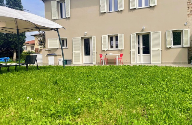 The Little Villa With Garden(4 rooms, Free Parking)