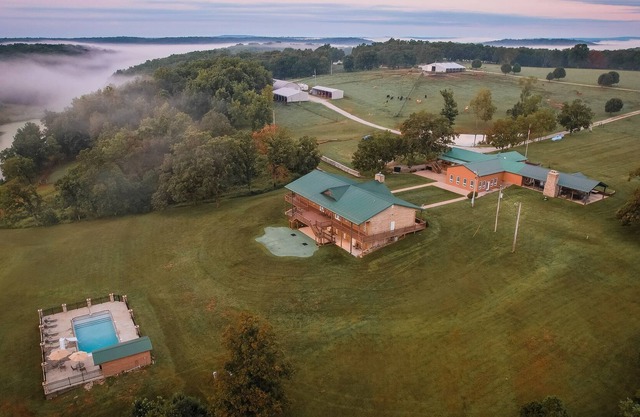 The Lodge at Mark Twain Forest