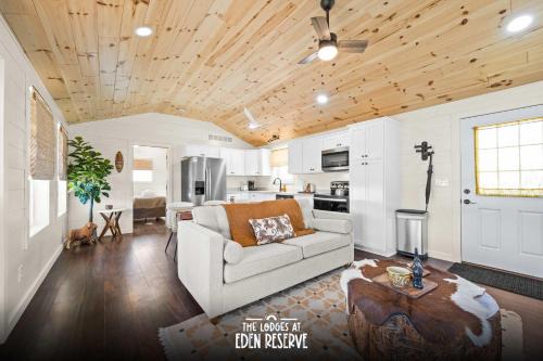 The Lodges at Eden Reserve - Cabins Near Ark