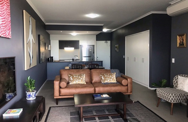The Lyne Suite @ Curtis Apartments