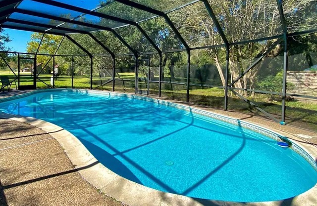 The Magnolia Suite Escape to an Authentic Texas Ranch with Unique Activities!