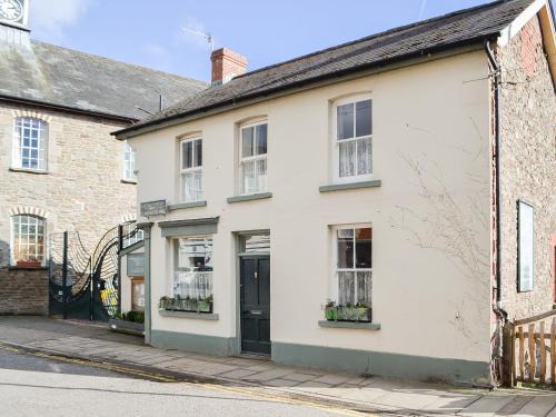 The Mill House, The Square