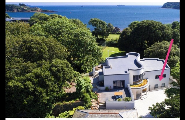 The Mount, 2 ensuite double rooms by The Royal William Yard