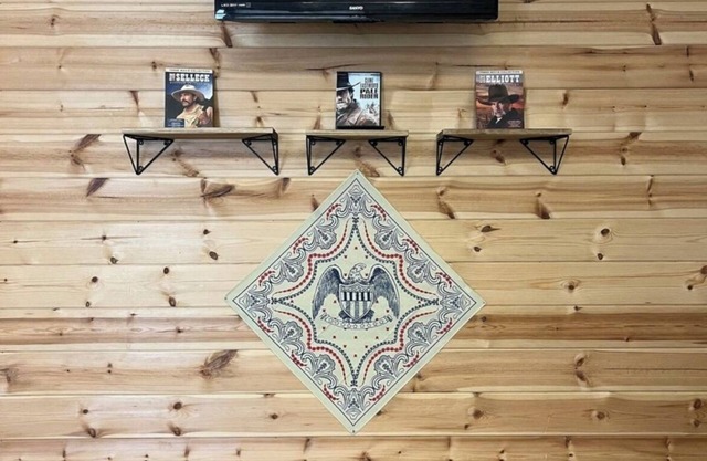 The Mountaineer Suite