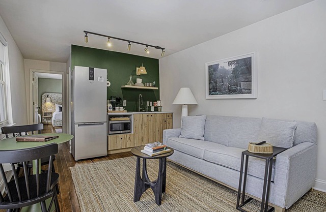 The Neighborhood Hotel Grand Beach Suite 11 - One Bedroom