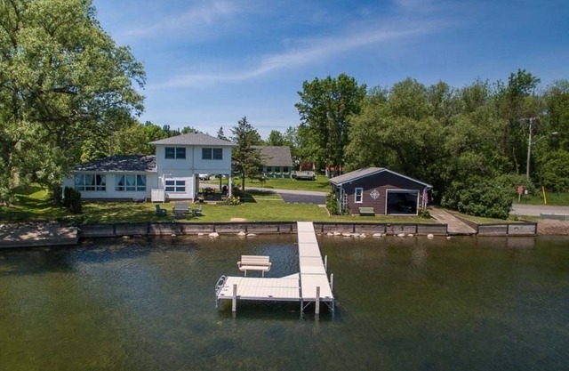 The North Star of Honeoye: Family Friendly, Great View of Honeoye Lake!