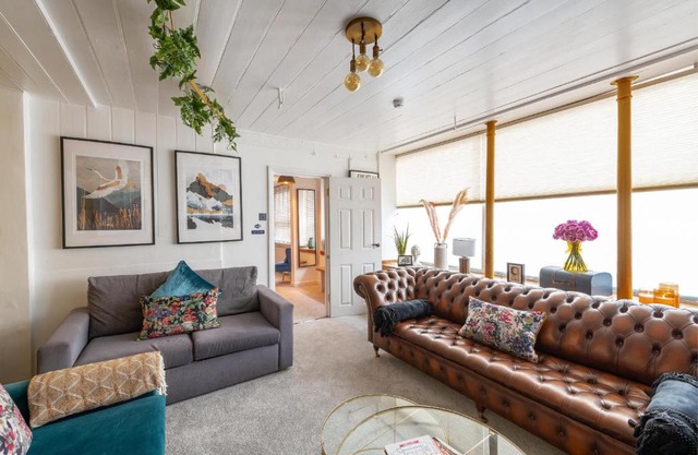 The Old Crescent Bakery - 4 Bedroom Residence in Bath by Mint Stays