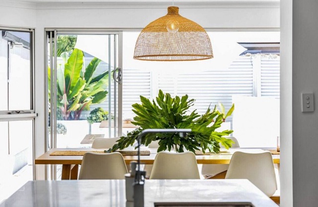 THE OSLO on Broadway with Pool - Villa 1 & 2