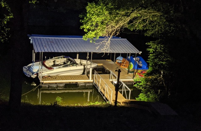 The perfect lakeside get away