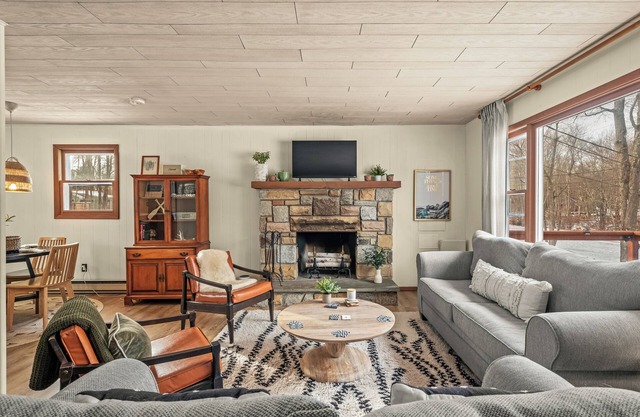 The Pines by AvantStay | Firepit | Access to Arrowhead Lake Community Amenities