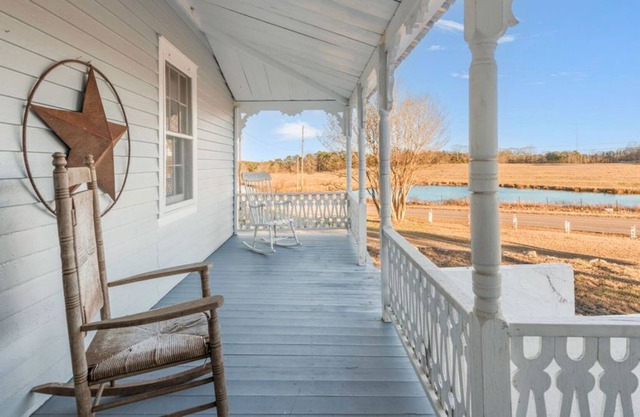 The Ponderosa Bunkhouse, Minutes from Lake Martin!