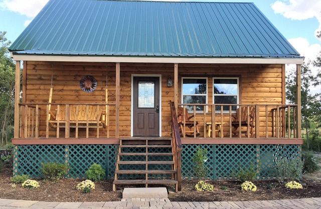The Quail Run Cottage - An Exquisite Getaway