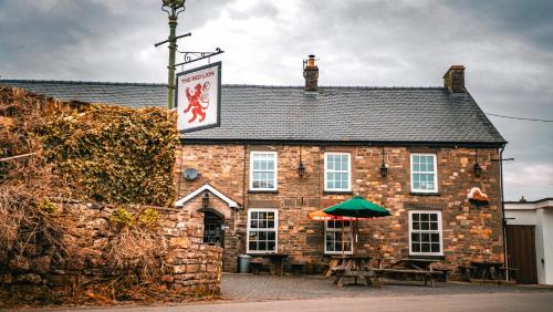 The Red Lion Llangynidr