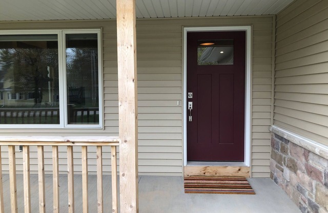 The River Bed - Condo sleeps 4 on west side