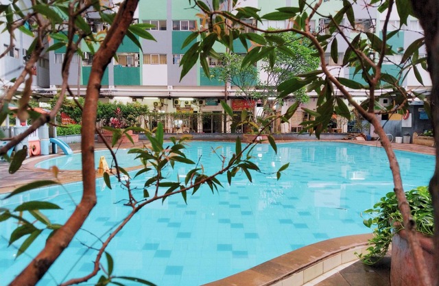 The Royale Sentra Tower Kuning