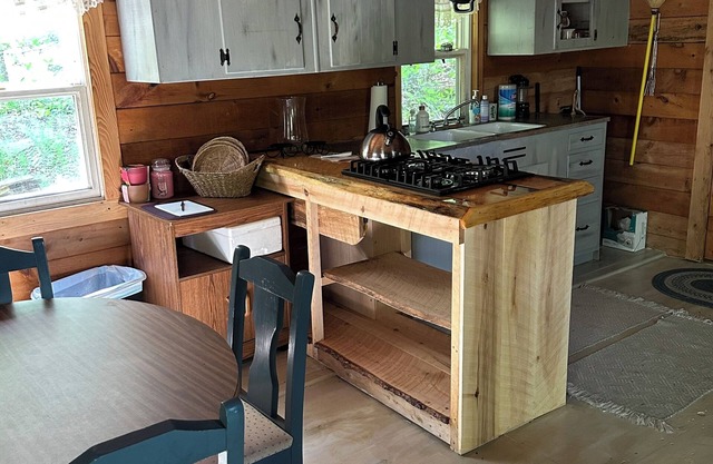 The Rustic Woodzie at Elk Creek Escape