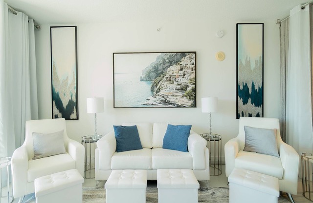 The Serenity by the Sea Suite - Casa Costa 316S, 1BD w/2 Murphy beds, Beach, Shops