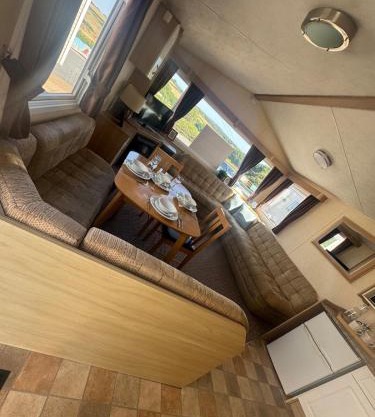 The Squirrel's Nest Stylish Modern Caravan Stay
