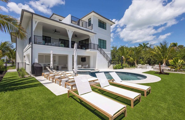 The Starboard House at Solaire Lunara Bay