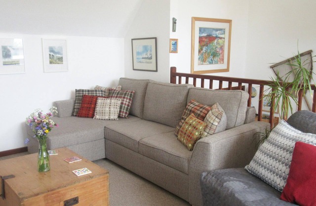 The Steps, Newgale - Two Bedroom Cottage, Sleeps 5