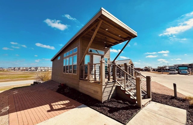 The Tiny Tejas with Pool & Hot Tub