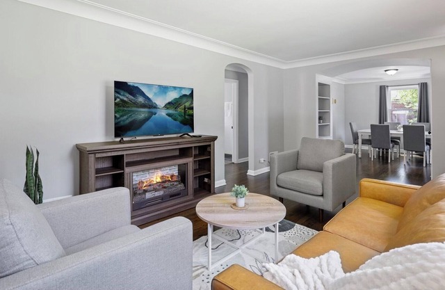 The View w/ Game Room & Gym