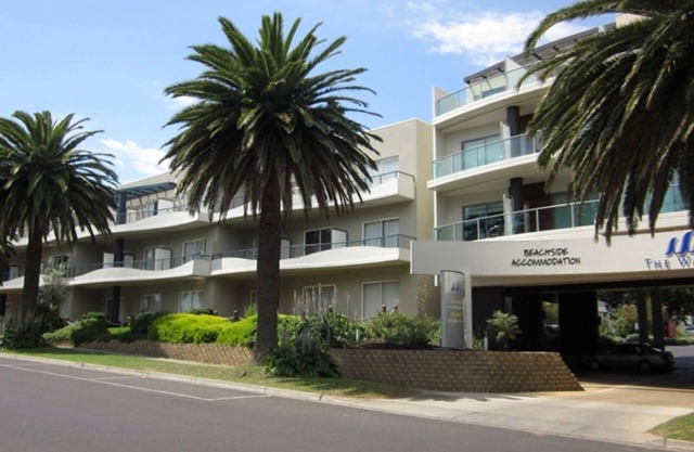 The Waves Central Apartment