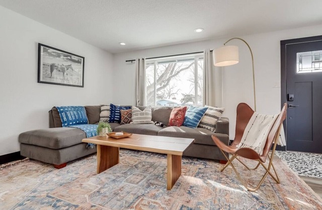 The Western Retreat | Hot Tub & Spacious Yard