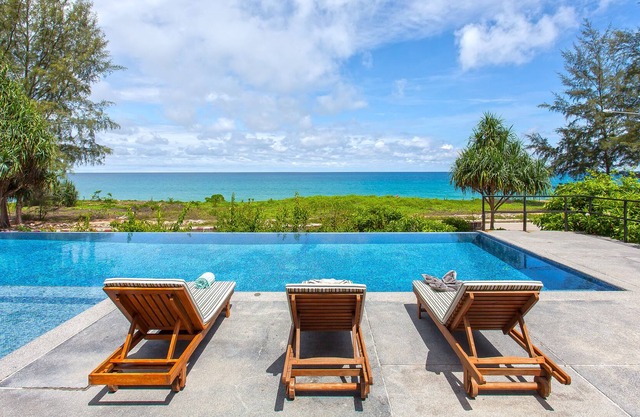 ⭐The White Pearl 5BR Modern Beachfront Pool Villa