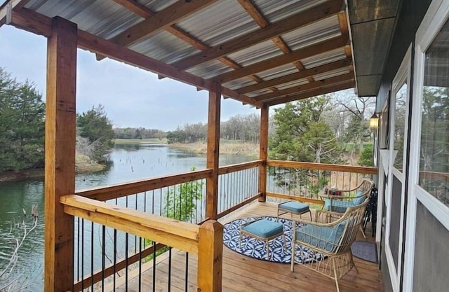 The Wren’s Nest Lake Cottage