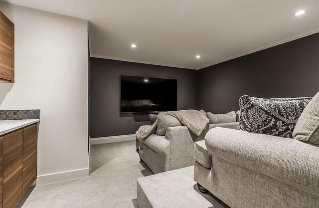 Theatre - Fire Table - High End Executive Home