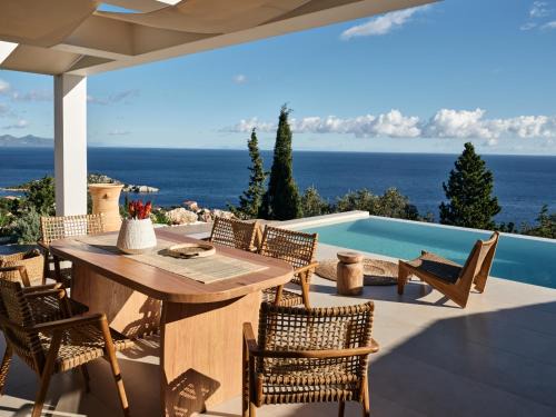 Thelxi's Suite I - Brand New Seaview Suite!