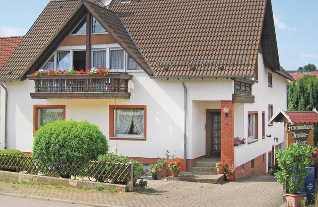 This beautiful vacation home is located in Greimerath, in the middle of the Saar-Mosel nature area,
