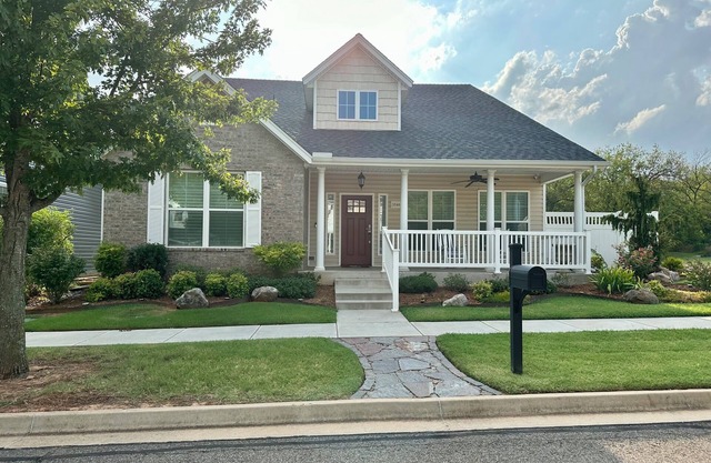 THIS HOUSE IS NOT FOR RENT.! VRBO will not allow us to remove from platform!