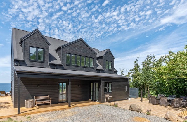 "Thormoth" - 200m from the sea by Interhome