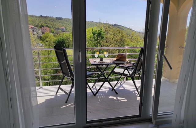 Three bedroom apartment with terrace Rijeka (A-18146-b)