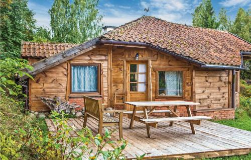 Three-Bedroom Holiday Home In Milakowo