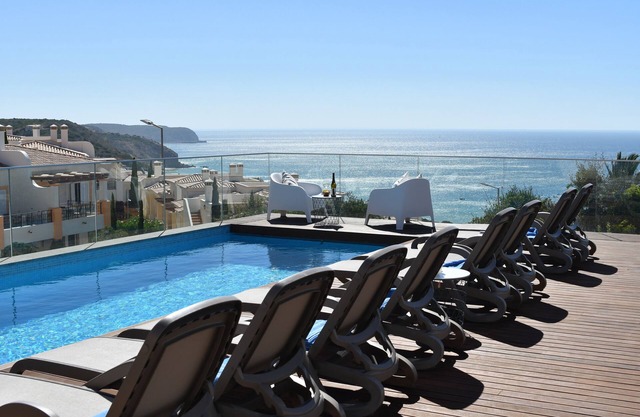 Three Palms Modern Nordic Designed Villa Salema with fantastic seaviews