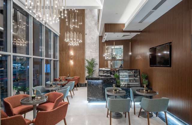 Three Pearls Musalli Makkah